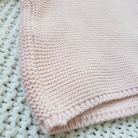 GAP Bundle Knit Bear Sweater and Hat NWT - Picture 3 of 5